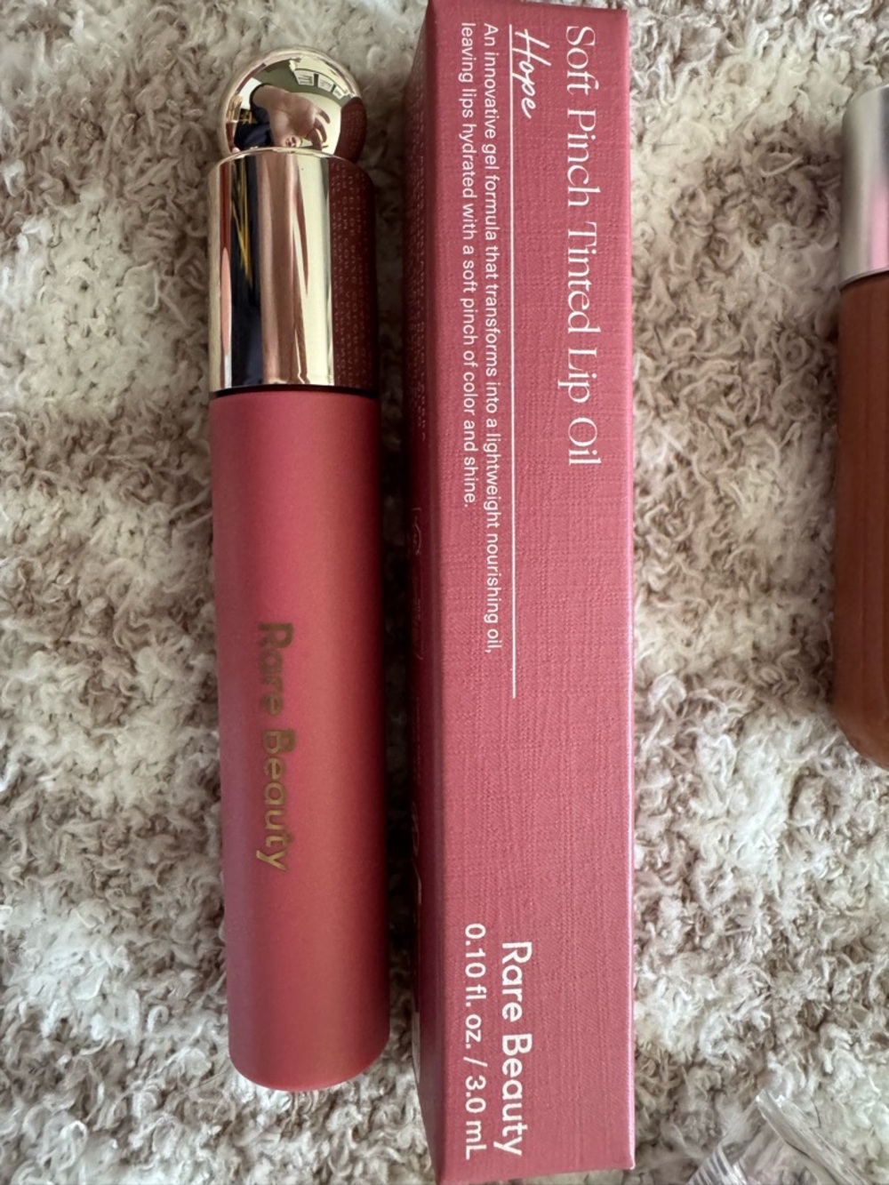 Rare Beauty Soft Pinch Tinted Lip Oil — Nude Mauve